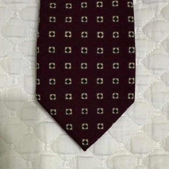 Rugby Ralph Lauren 100% Wool Burgundy Geometric Tie - Handmade in Italy - Picture 2 of 4